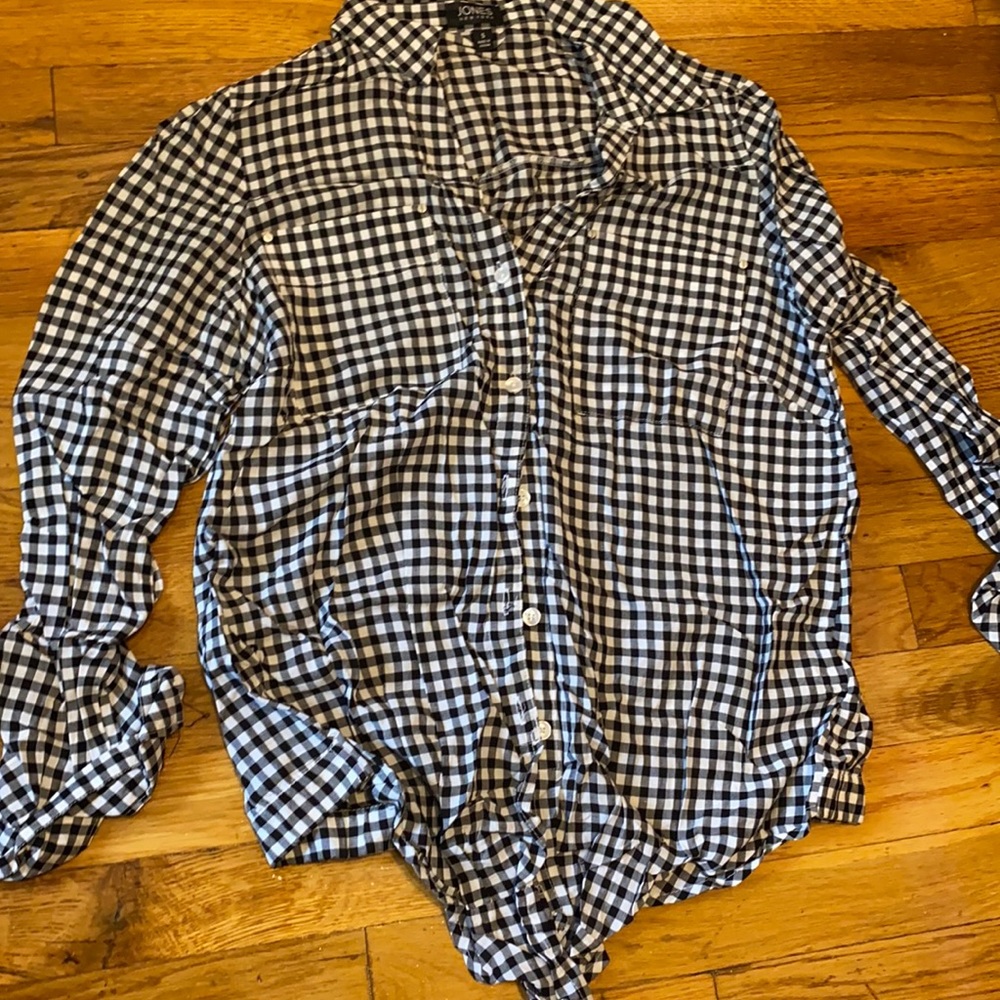 Plaid button down - Black and White